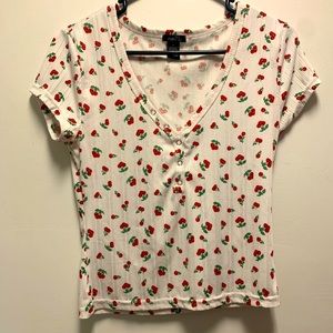 Juniors Rue 21 cherry shirt size M
